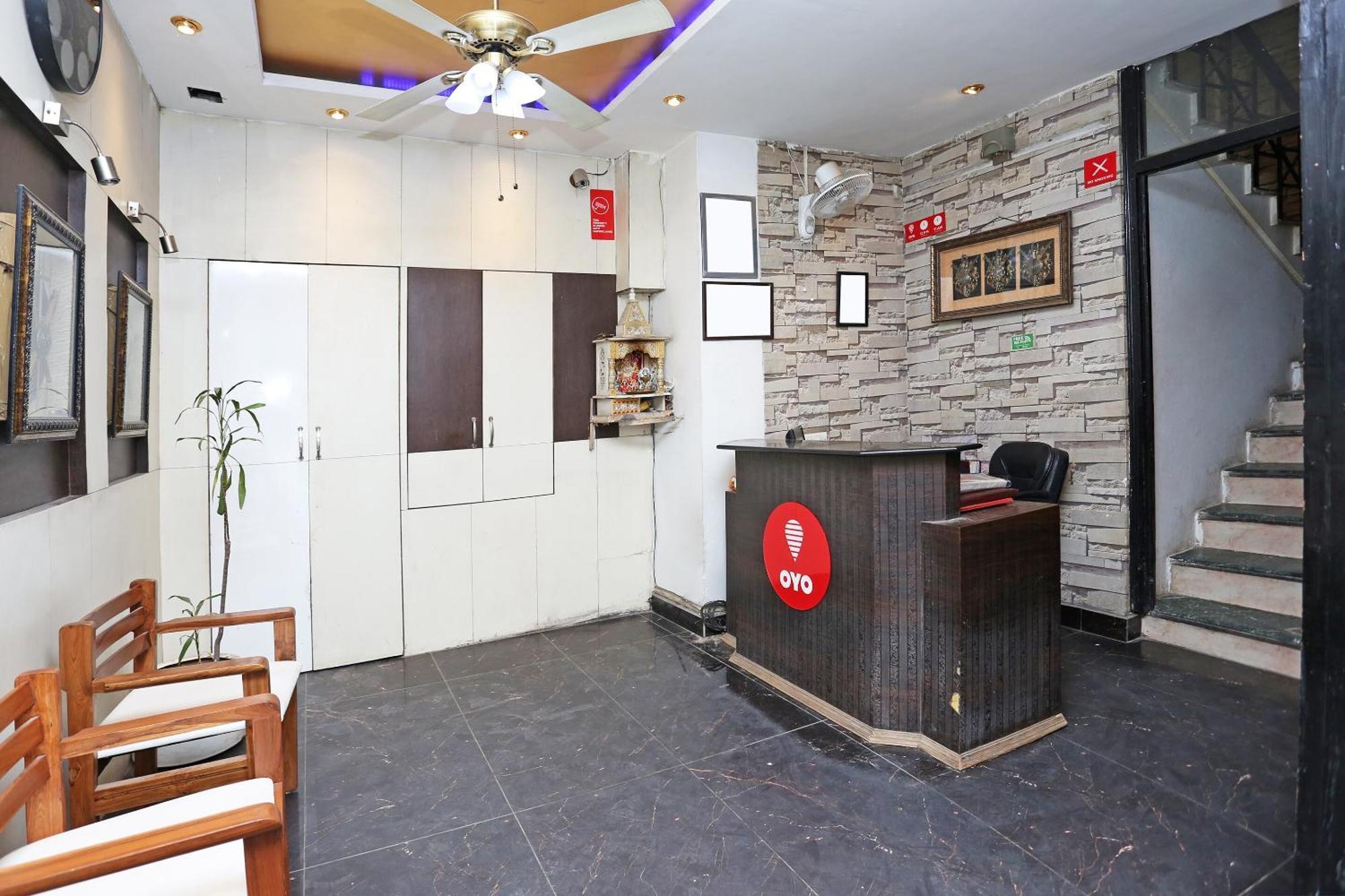 Oyo Flagship Hotel F Five New Delhi Exterior foto